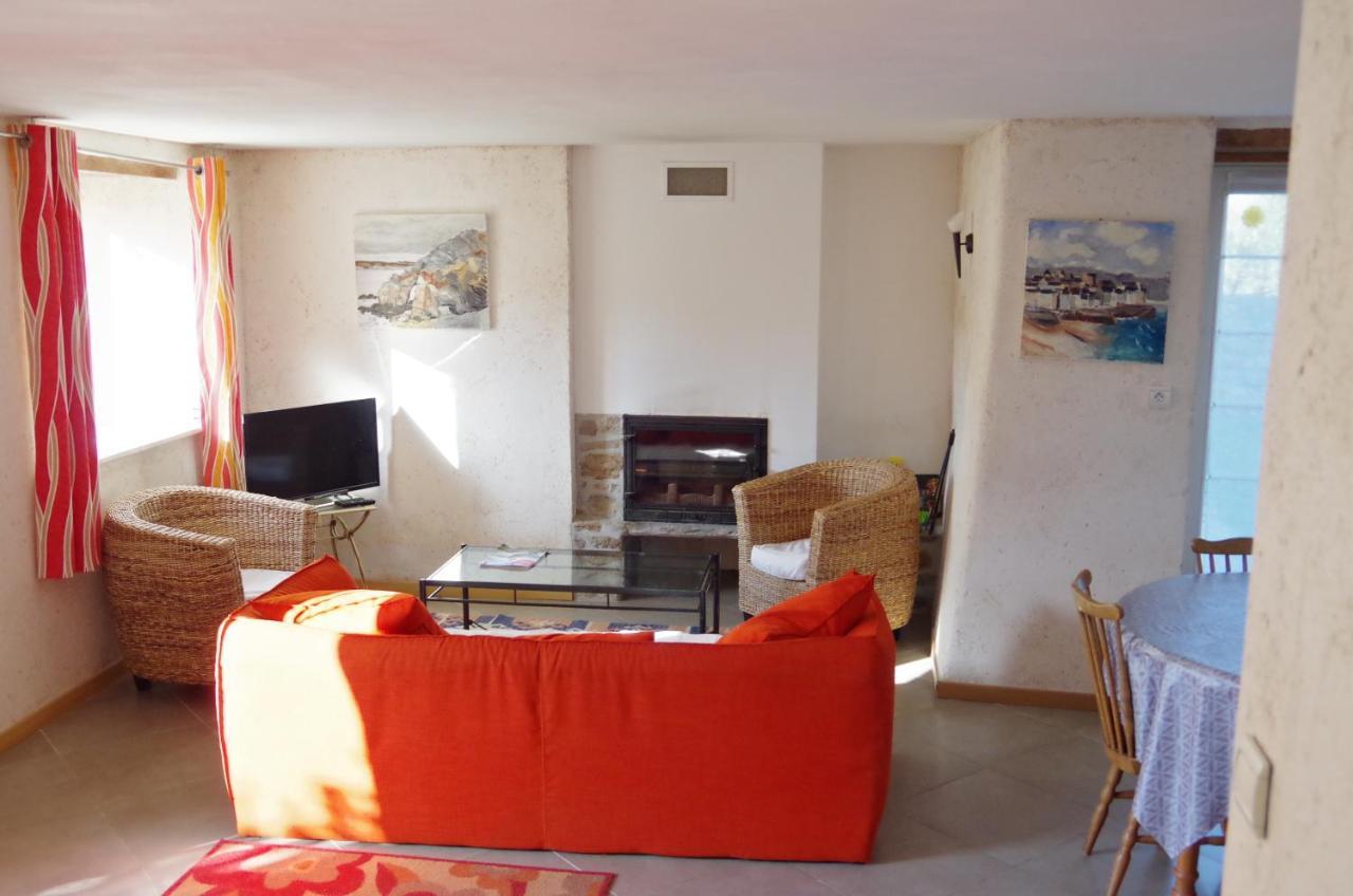 Gites Du Manoir De Goandour クロゾン 部屋 写真