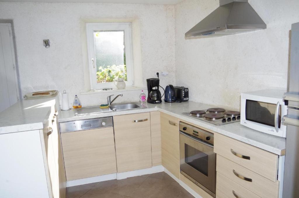 Gites Du Manoir De Goandour クロゾン 部屋 写真